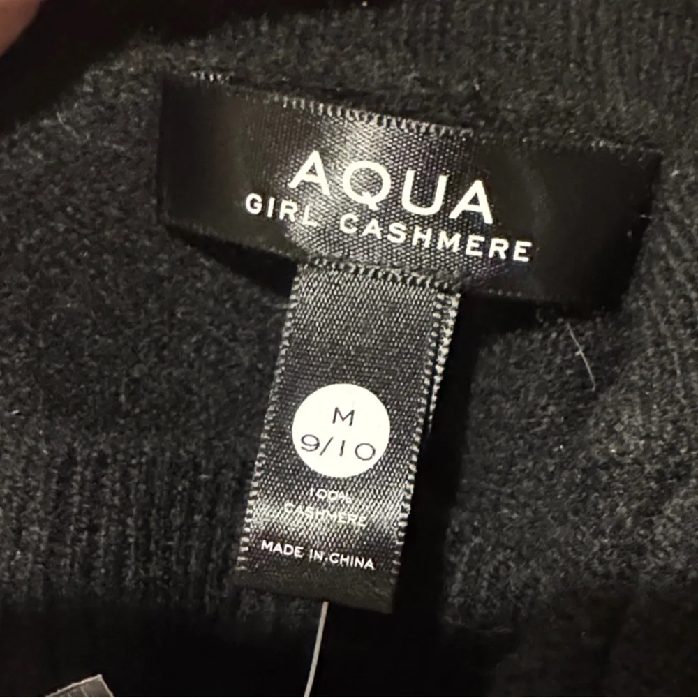 NWT Aqua by Bloomingdales Girls Cashmere‎ Sweater Luxurious Warm Gift